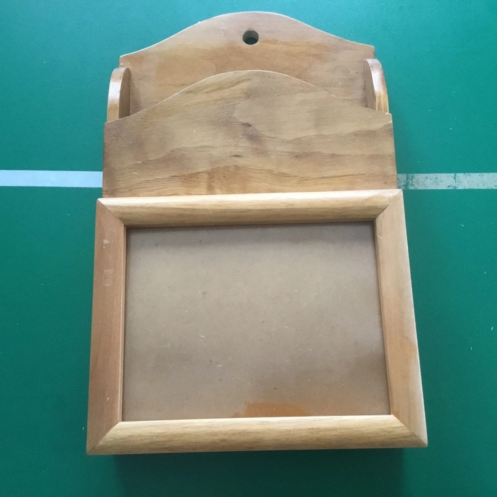 Vintage wooden wall- mount key holder with ability to put picture in front